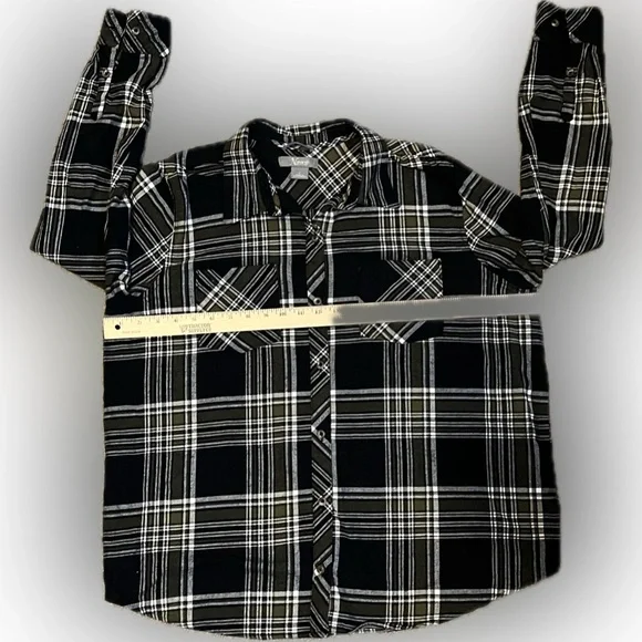 Natural Reflections Plaid Button-Up Flannel Shirt - Black and Green size XL - Picture 9 of 12